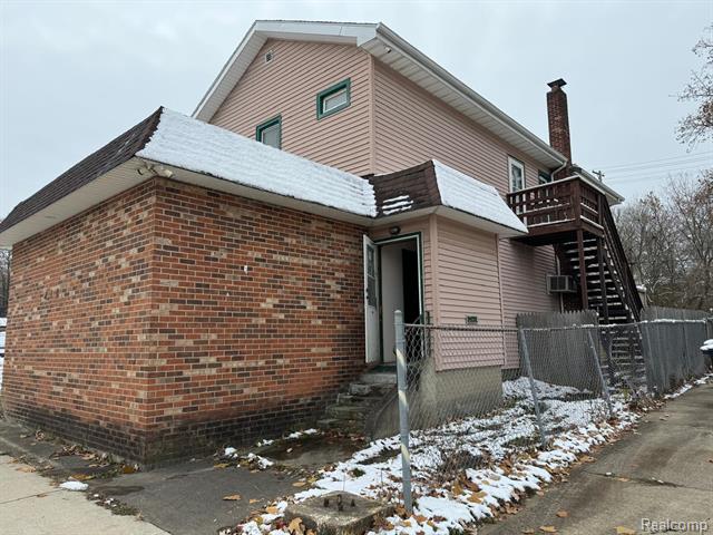 Builiding view thirty six for 710 Martin Luther King Jr, Jackson, MI. 49203