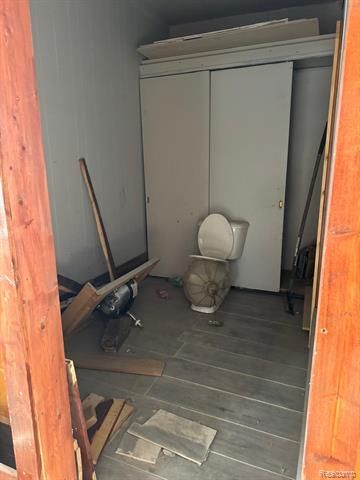 Builiding view twenty nine for 710 Martin Luther King Jr, Jackson, MI. 49203