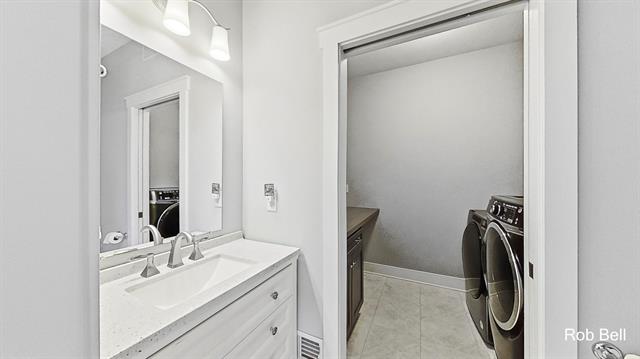 Builiding view fourteen for 5140 Yellowstone River, Grandville, MI. 49418