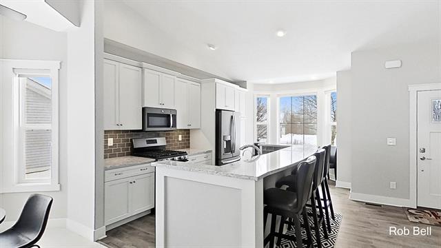 Builiding view two for 5140 Yellowstone River, Grandville, MI. 49418