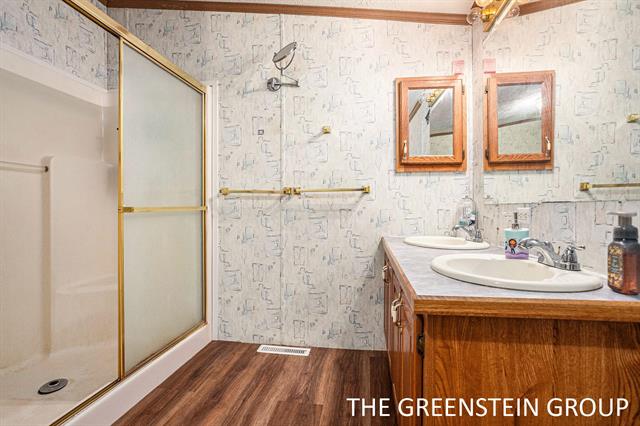 Builiding view twelve for 1585 Richards, Allegan, MI. 49010