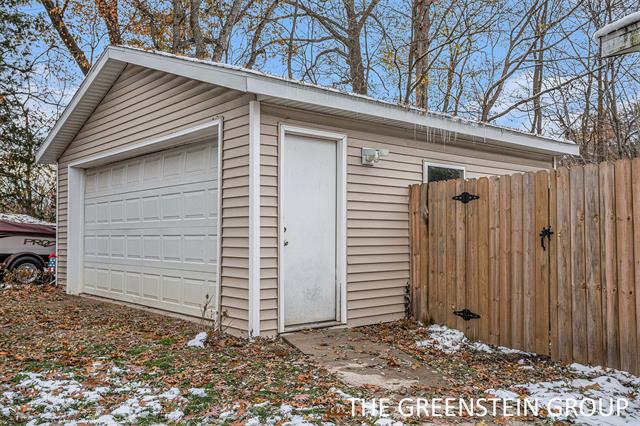 Builiding view twenty for 1585 Richards, Allegan, MI. 49010