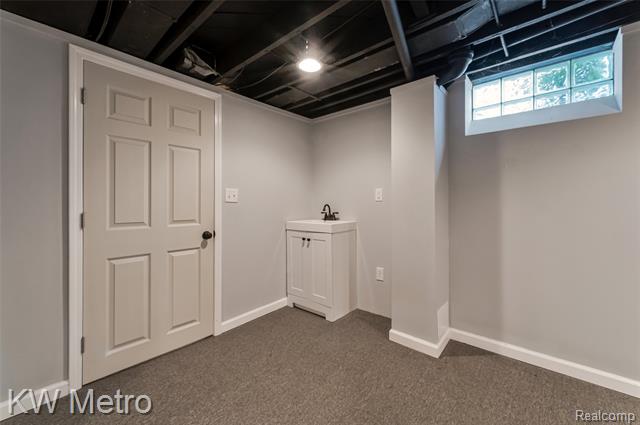 Builiding view fifty four for 2120 Vinsetta, Royal Oak, MI. 48073