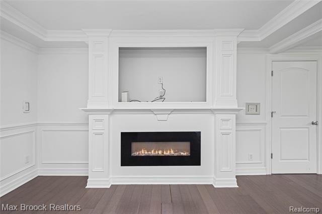 Builiding view seven for 30025 Vernon, Southfield, MI. 48076