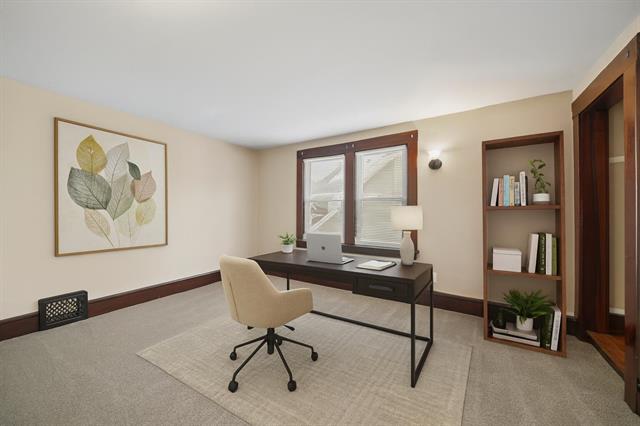 Builiding view eighteen for 407 West, Jackson, MI. 49201