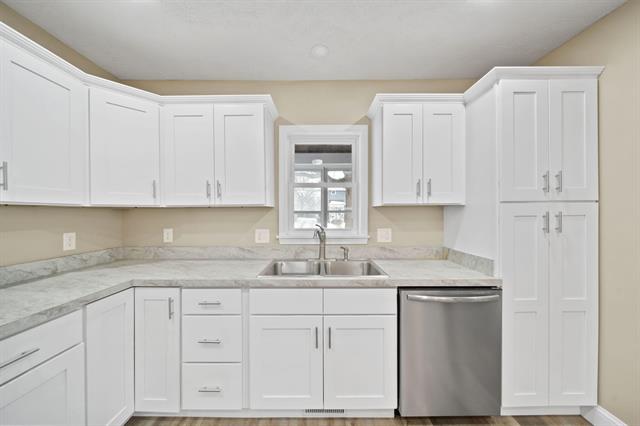 Builiding view eleven for 407 West, Jackson, MI. 49201