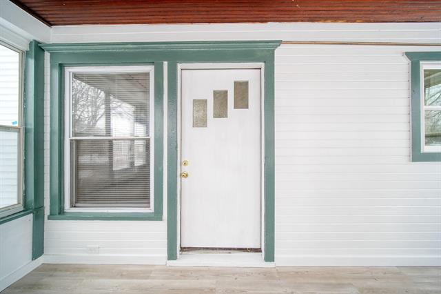 Builiding view four for 407 West, Jackson, MI. 49201