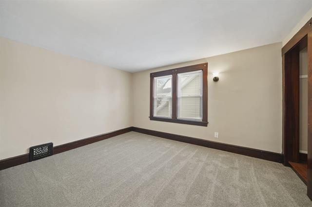 Builiding view nineteen for 407 West, Jackson, MI. 49201