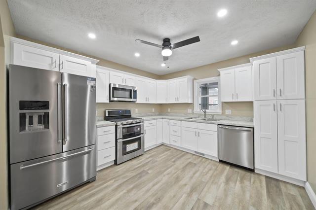 Builiding view ten for 407 West, Jackson, MI. 49201