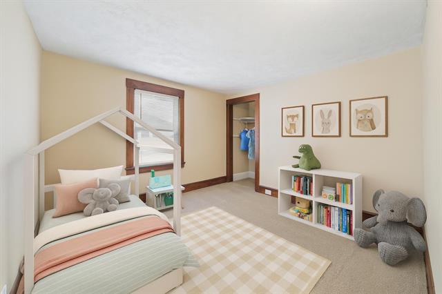 Builiding view twenty one for 407 West, Jackson, MI. 49201