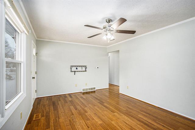 Builiding view five for 5590 Lucerne, Kalamazoo, MI. 49048