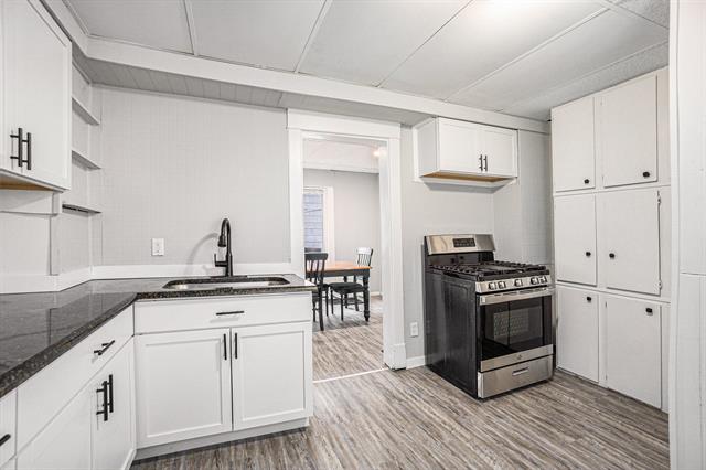 Builiding view seven for 1612 Stockbridge, Kalamazoo, MI. 49001