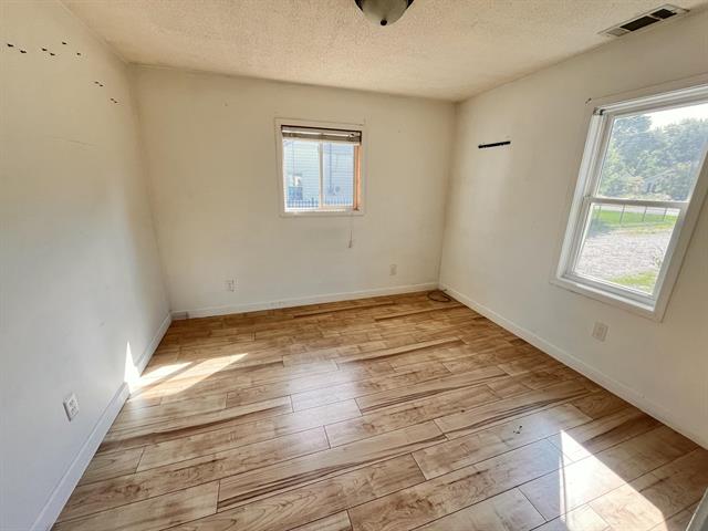 Builiding view fifteen for 1130 Englewood, Muskegon, MI. 49441