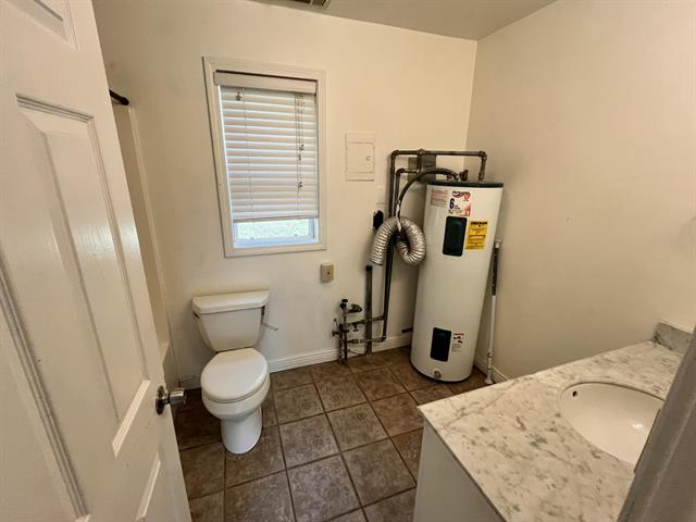 Builiding view seven for 1130 Englewood, Muskegon, MI. 49441