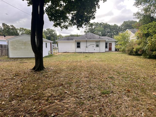 Builiding view seventeen for 1130 Englewood, Muskegon, MI. 49441