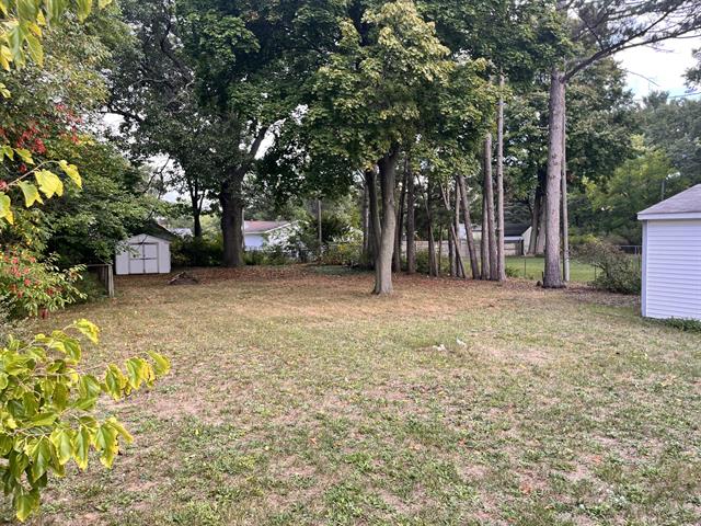 Builiding view sixteen for 1130 Englewood, Muskegon, MI. 49441