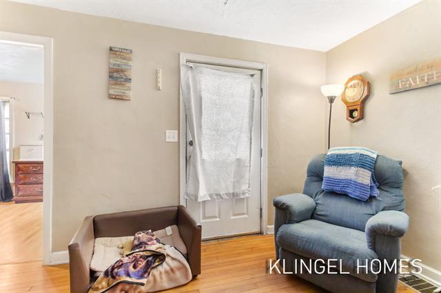 Builiding view two for 947 Carlton, Muskegon, MI. 49442