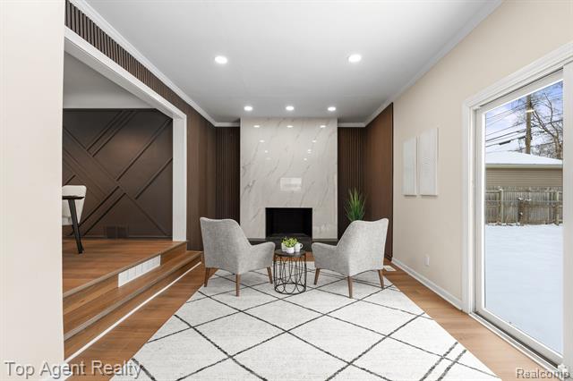 Builiding view five for 4048 Royal, Berkley, MI. 48072