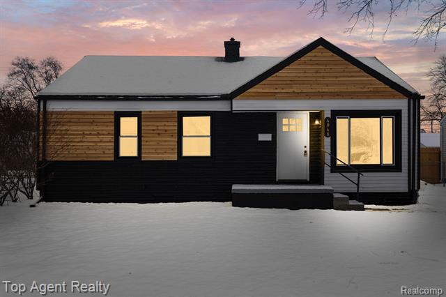 Builiding view one for 4048 Royal, Berkley, MI. 48072