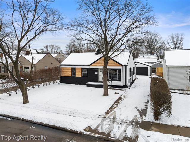 Builiding view thirty six for 4048 Royal, Berkley, MI. 48072