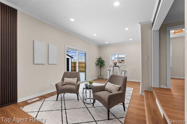 Builiding view twelve for 4048 Royal, Berkley, MI. 48072