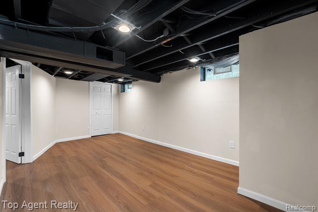 Builiding view twenty five for 4048 Royal, Berkley, MI. 48072