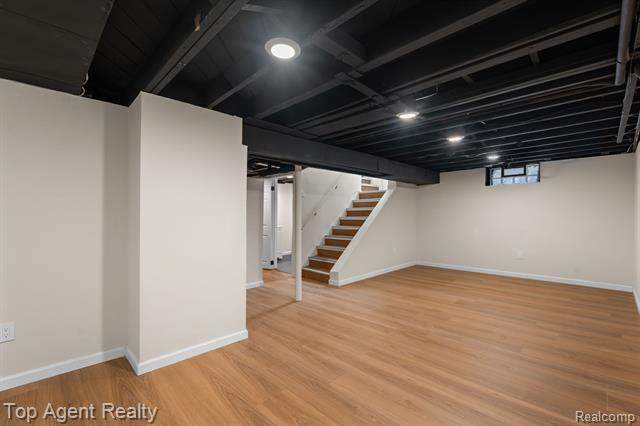 Builiding view twenty two for 4048 Royal, Berkley, MI. 48072