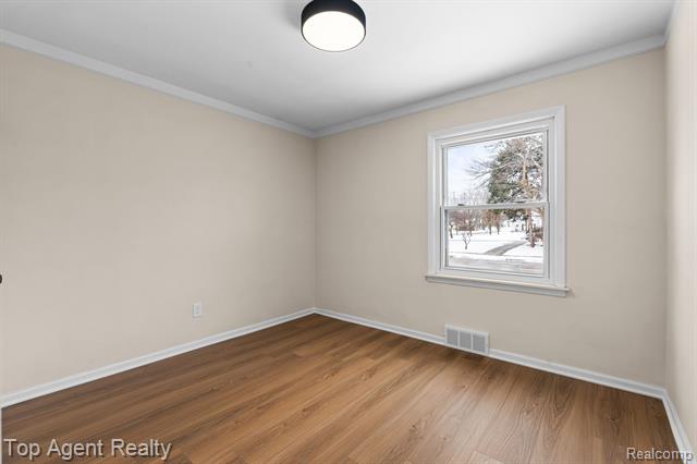 Builiding view twenty for 4048 Royal, Berkley, MI. 48072