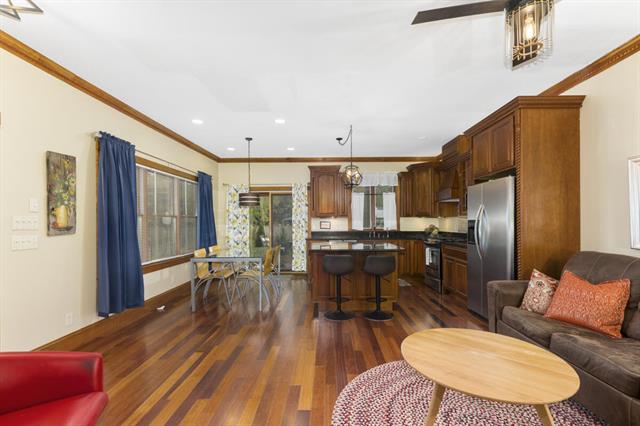 Builiding view nine for 11 Chestnut, Douglas, MI. 49406