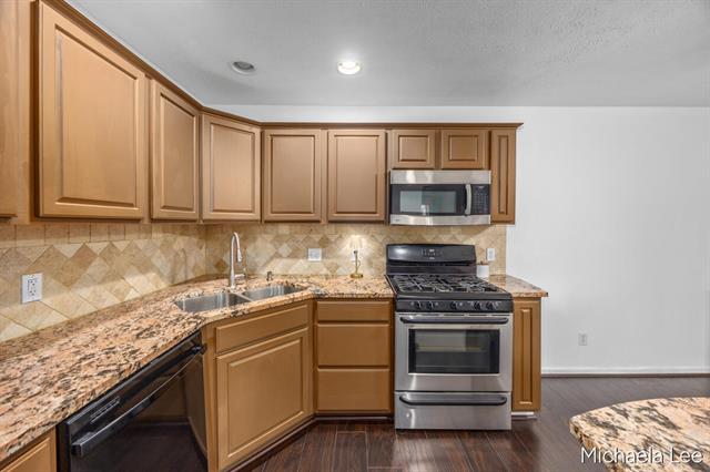 Builiding view four for 3169 Crystal Waters, Holland, MI. 49424