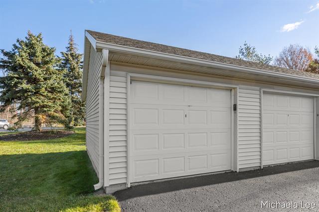 Builiding view twenty one for 3169 Crystal Waters, Holland, MI. 49424