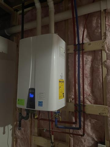 Builiding view twenty four for 33067 School, Dowagiac, MI. 49047