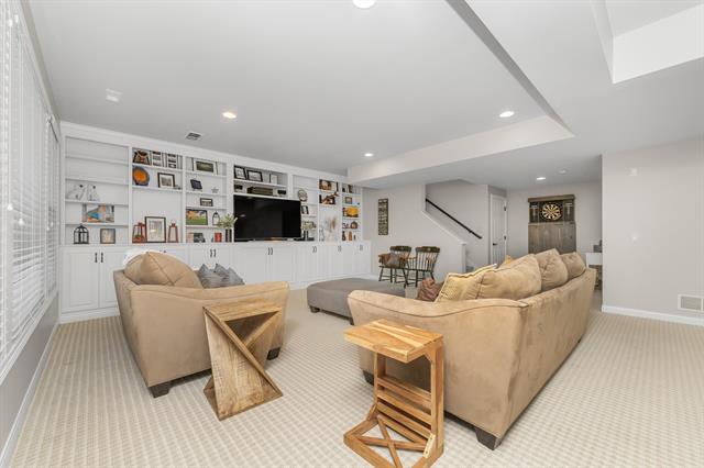 Builiding view forty four for 8399 Parkstone, Mattawan, MI. 49071