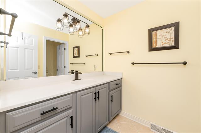 Builiding view thirty five for 8399 Parkstone, Mattawan, MI. 49071