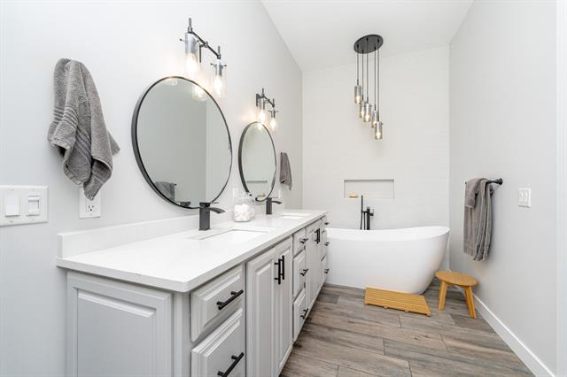 Builiding view thirty for 8399 Parkstone, Mattawan, MI. 49071