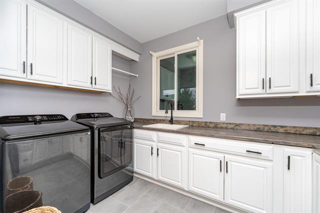 Builiding view twenty four for 8399 Parkstone, Mattawan, MI. 49071