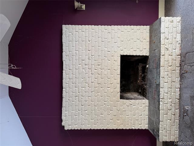 Builiding view sixteen for 29863 Fall River, Southfield, MI. 48076