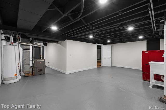 Builiding view thirty two for 29863 Fall River, Southfield, MI. 48076