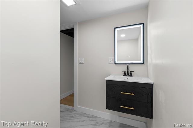 Builiding view thirty for 29863 Fall River, Southfield, MI. 48076