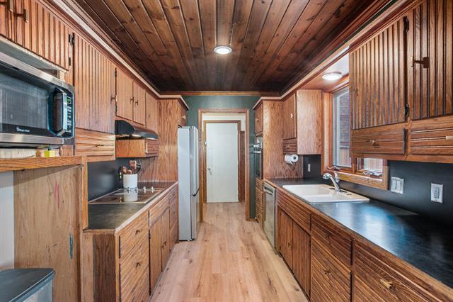 Builiding view four for 8482 Cottonwood, Jenison, MI. 49428