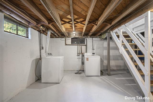 Builiding view eighteen for 1238 Carlton, Grand Rapids, MI. 49505