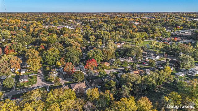 Builiding view six for 1238 Carlton, Grand Rapids, MI. 49505