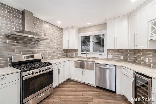 Builiding view seven for 4127 Chaminade, Grandville, MI. 49418