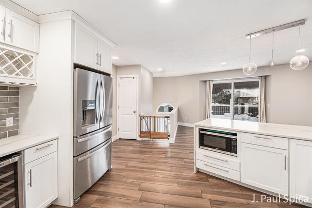 Builiding view ten for 4127 Chaminade, Grandville, MI. 49418