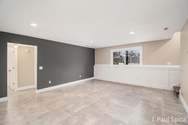 Builiding view twenty one for 4127 Chaminade, Grandville, MI. 49418