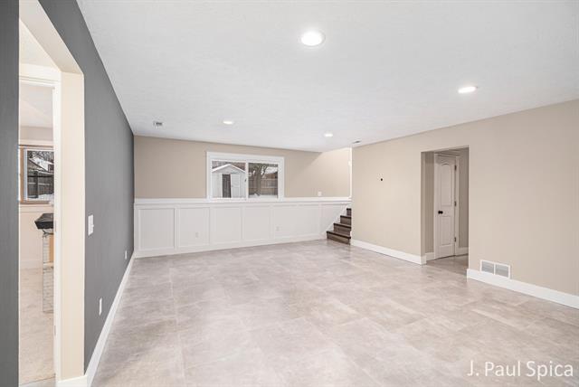 Builiding view twenty for 4127 Chaminade, Grandville, MI. 49418