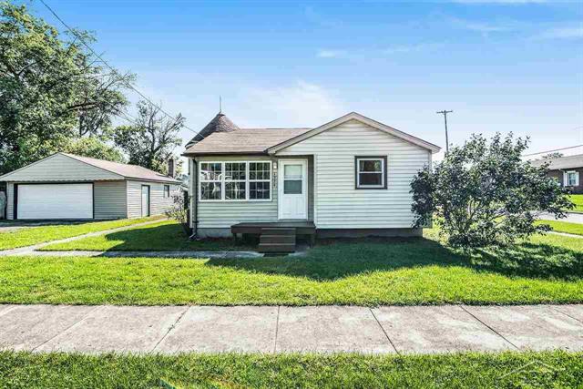 front view for 1374 Kenneth, Burton, Mi. 48529