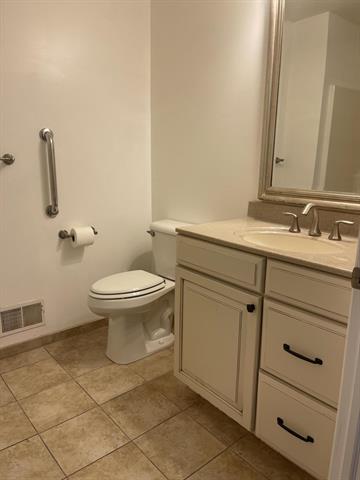 Builiding view eighteen for 113 Beacon Ridge, Battle Creek, MI. 49017