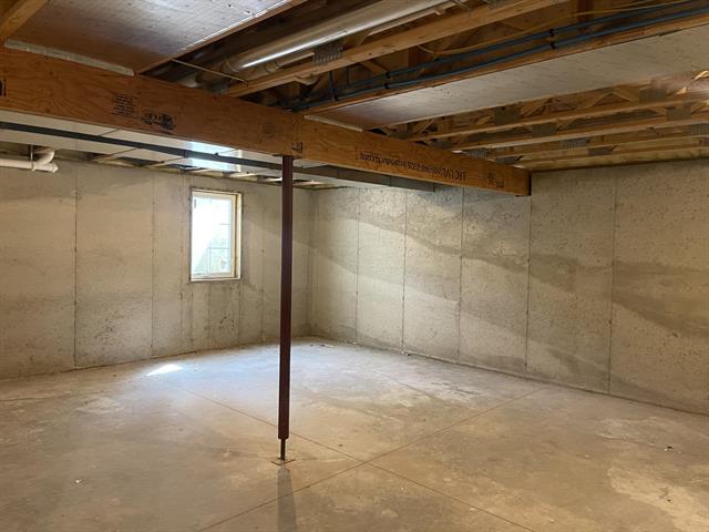 Builiding view forty for 113 Beacon Ridge, Battle Creek, MI. 49017