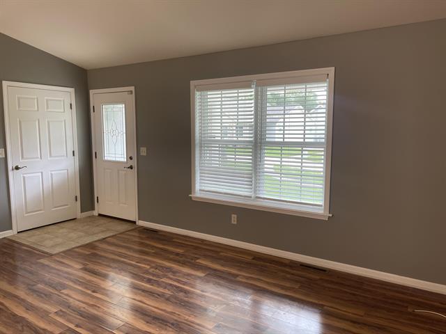 Builiding view four for 113 Beacon Ridge, Battle Creek, MI. 49017